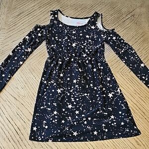 Epic Thread size M star dress open shoulder